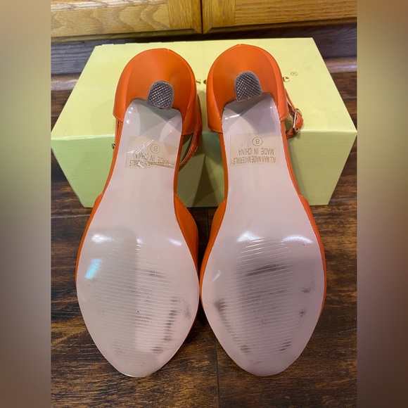 Chase Chloe Kimmy Orange T Strap Retro Vintage Pump Heel. NIB 8 - Picture 7 of 11